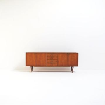 Vintage Sideboard in Teakhout beschikbaar voor biedingen