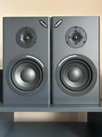 2 x Alesis Monitor One Mk2, Zo goed als nieuw, 120 watt of meer, Front, Rear of Stereo speakers, Ophalen