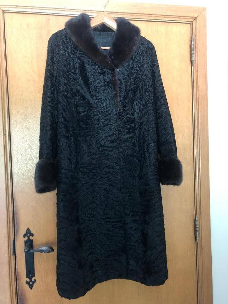 Bontmantel: astrakan/vison, Vêtements | Femmes, Vestes | Hiver, Comme neuf, Noir, Enlèvement ou Envoi