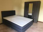 Chambre à coucher, lit deux personnes + matelas + garde robe, Huis en Inrichting, Slaapkamer | Complete slaapkamers, Ophalen, Gebruikt