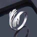 Liefdevolle Knuffel, verzilverde wikkelring, Handtassen en Accessoires, Ringen, Ophalen of Verzenden, Nieuw, Zilver