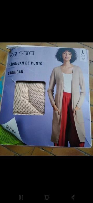 Cardigan beschikbaar voor biedingen