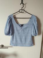Babyblauw topje van Monki, Kleding | Dames, Topjes, Maat 38/40 (M), Ophalen of Verzenden, Zo goed als nieuw, Korte mouw