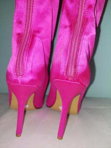 503C* mooie roze dijhoge hakken xlarge (37) beschikbaar voor biedingen