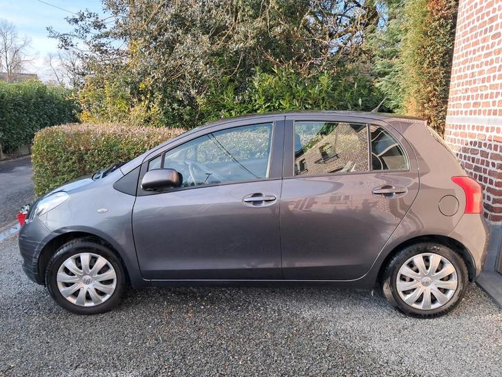 Toyota Yaris Diesel Airco 73000km!! 1e eig.!!, Auto's, Toyota, Particulier, Yaris, ABS, Diesel, Euro 4, Stadsauto, 5 deurs, Handgeschakeld