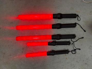 LED signaalstokken rood – 40 cm & 55 cm – bundel beschikbaar voor biedingen
