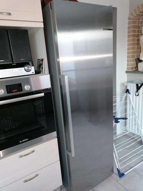 koelkast BOSCH  2 jaar jong, Elektronische apparatuur, Koelkasten en IJskasten, Zo goed als nieuw, Zonder vriesvak, 160 cm of meer