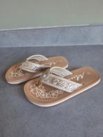Teenslippers mustang - maat 29 - goudkleurig, Ophalen, Mustang, Meisje, Overige typen