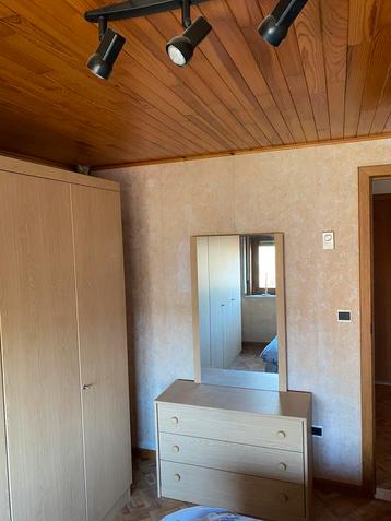 Commode met spiegel,schuiven,2 nachtkastjes en 1persoonsbed, Enlèvement, Comme neuf