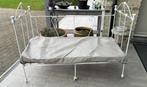 ijzeren bed, zitbank vintage, Antiek en Kunst, Ophalen