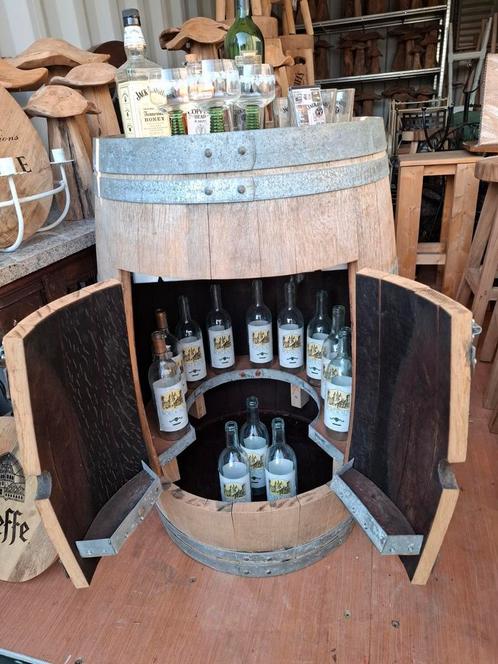 Originele wijnbar van een 225l Bordeaux wijnton! EYECATHER, Huis en Inrichting, Barren, Ophalen