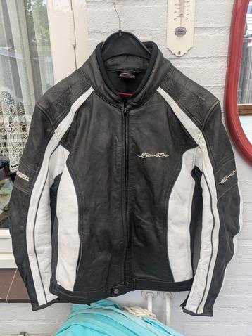 Dames leren jas + helm beschikbaar voor biedingen