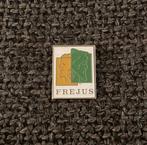 PIN - FREJUS - FRANCE - FRANKRIJK, Verzenden, Gebruikt, Overige onderwerpen, Speldje of Pin