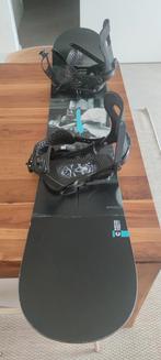 Snowboard Burton Custom Flying V, Sport en Fitness, Snowboarden, Zo goed als nieuw, Ophalen, Bindingen