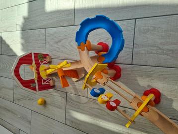 Knikkerbaan hout beschikbaar voor biedingen