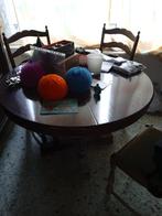 Table ronde avec quattres chaises, Maison & Meubles, Enlèvement, Utilisé, 4 à 6 chaises, Ancien