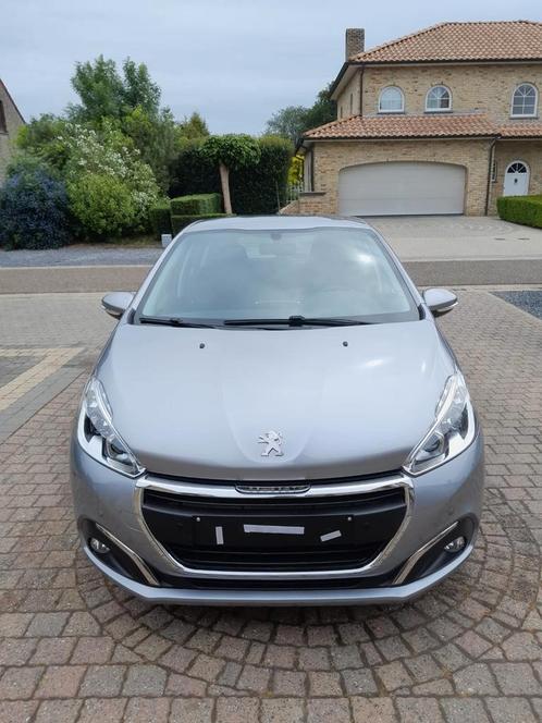 Peugeot 208 active 06/2019 1.2 benzine 52000 km, Auto's, Peugeot, Particulier, ABS, Airbags, Airconditioning, Android Auto, Apple Carplay