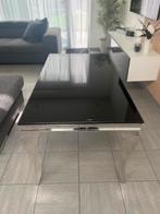 Salon tafel, Enlèvement