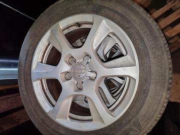 Audi A4 velgen met winterbanden 16inch beschikbaar voor biedingen