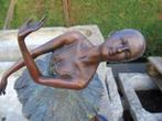 een ballerina in brons met een patina op marmer., Antiek en Kunst, Ophalen, Brons