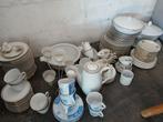 Antieke borden en teloren, Antiek en Kunst, Antiek | Servies compleet, Ophalen of Verzenden