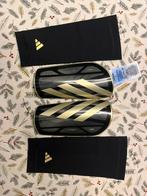 Scheenlappen adidas nieuw, Sports & Fitness, Football, Taille M, Enlèvement, Neuf