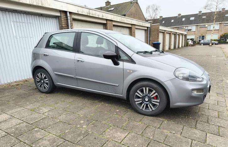 Fiat Punto Twinair/onderhouden/NAP/Airco/Bluetooth/NEDERLAND, Auto's, Fiat, Particulier, Punto, Airbags, Airconditioning, Bluetooth