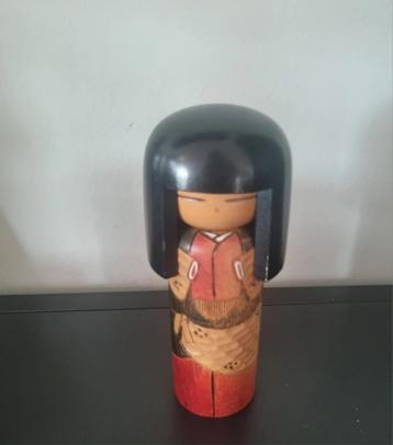 Mooie Sosaku Kokeshi van Kisaku beschikbaar voor biedingen