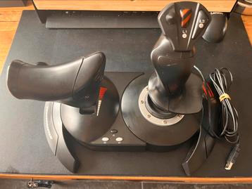 Thrustmaster T-Flight Hotas X Joystick voor PC, Enlèvement, Comme neuf