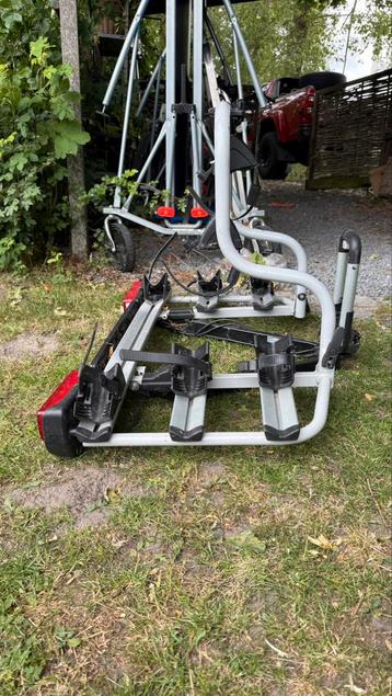 Fietsdrager 2 fietsen voor op terreinwagen beschikbaar voor biedingen