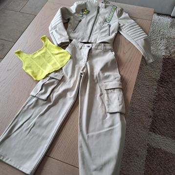 volledige outfit van Camille, 8-10 jaar beschikbaar voor biedingen