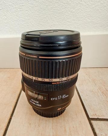Mooie Canon EF-S 17-85mm f/4-5.6 IS USM zoomlens te koop beschikbaar voor biedingen