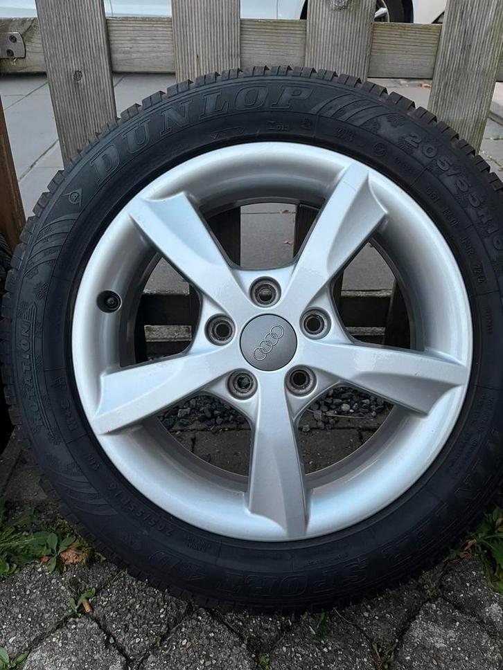 Audi A3 velgen met winterbanden, Auto-onderdelen, Banden en Velgen, Band(en), Winterbanden, Ophalen