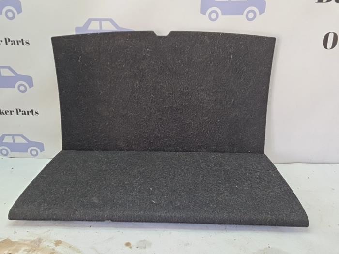 Coffre tapis d'un BMW 1-Serie, Autos : Pièces & Accessoires, Habitacle & Garnissage, BMW, Utilisé, 3 mois de garantie