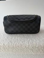 Louis Vuitton toilettas man, Handtassen en Accessoires, Toilettassen, Ophalen, Nieuw