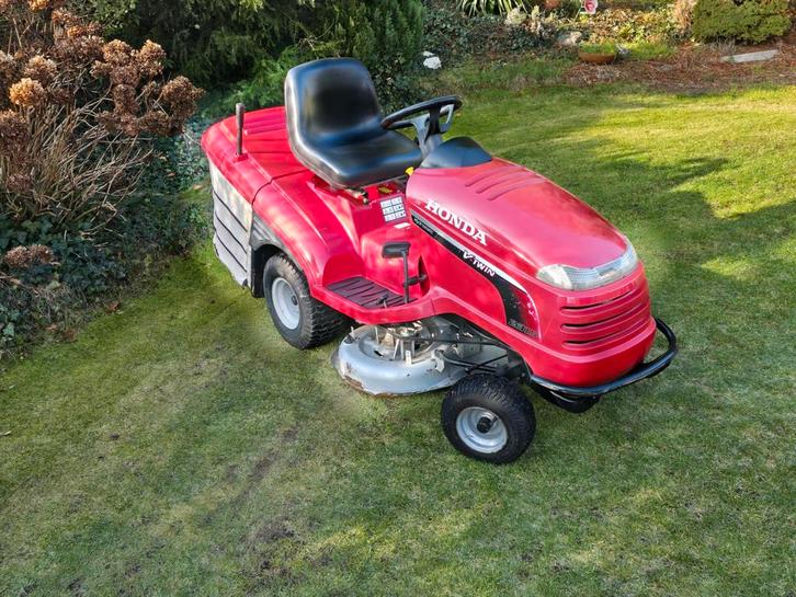 Zitmaaier Honda 2315 2 cilinder motor, Jardin & Terrasse, Tondeuses autoportées, Enlèvement