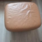 Lederen Poef in camel kleur., Huis en Inrichting, Ophalen, Gebruikt, 50 tot 75 cm, Leer