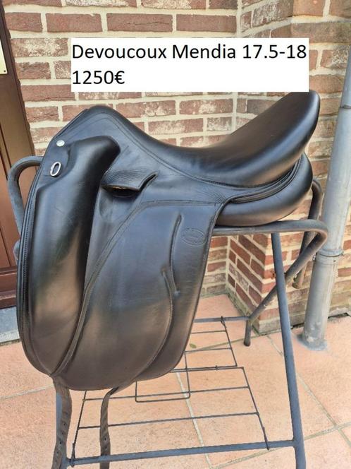 Ruime keuze aan 2dehands zadels, Dieren en Toebehoren, Paarden en Pony's | Hoofdstellen en Tuigage, Gebruikt, Dressuur, Ophalen of Verzenden