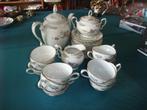 ancien service à café en porcelaine (12 personnes), Ophalen