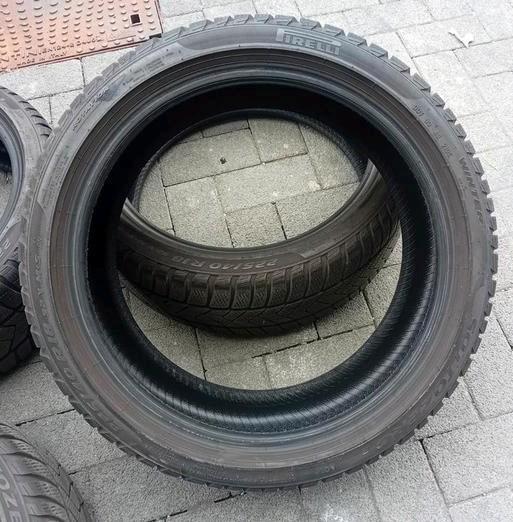 Winterbanden 4x Pirelli Sottozero 225 45 R18 92V 5-6mm ❄️☃️, Auto diversen, Autosport-onderdelen, Gebruikt, Ophalen