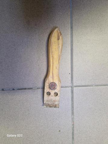 grattoir à bois beschikbaar voor biedingen