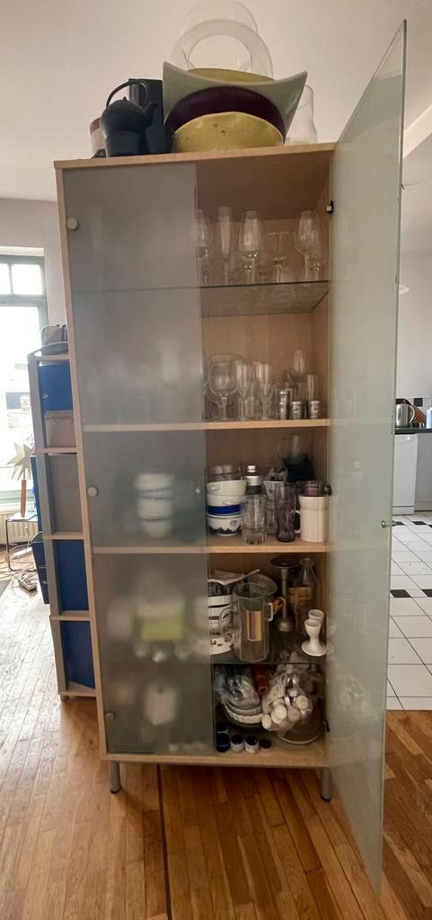 IKEA vitrine, Maison & Meubles, Armoires | Vitrines, Utilisé