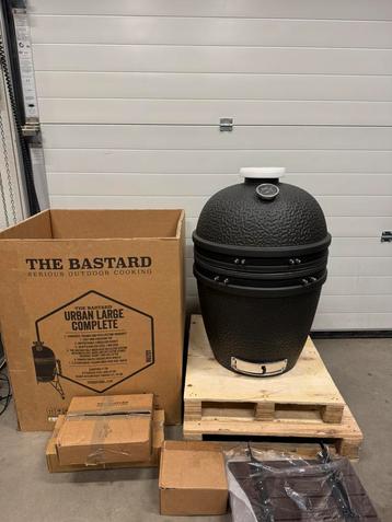 The Bastard Urban Large Compleet BBQ nieuw beschikbaar voor biedingen