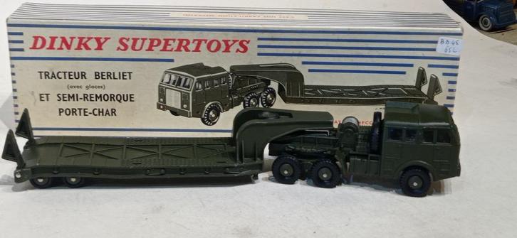 DINKY TOYS FRANCE BERLIET WAGENDRAGER EF890, Hobby en Vrije tijd, Modelauto's | 1:43, Zo goed als nieuw, Bus of Vrachtwagen, Dinky Toys
