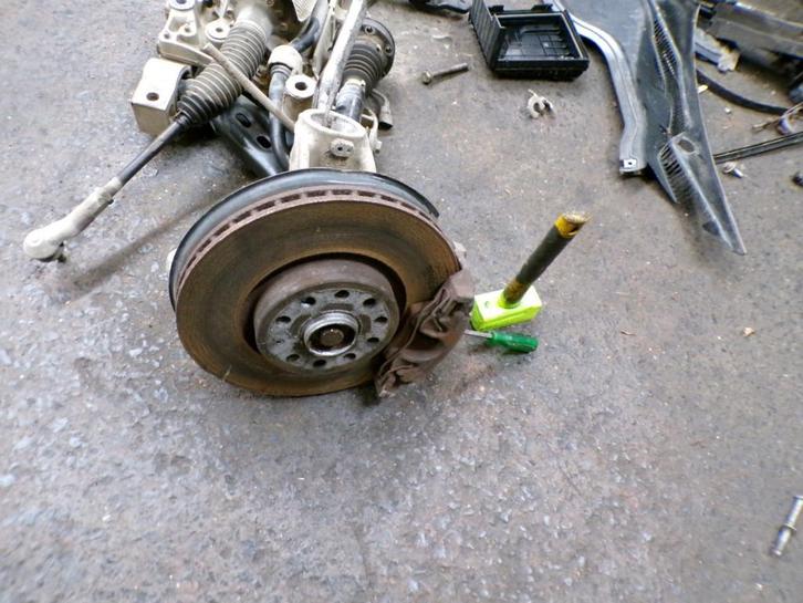 Moyeu avant droit VW Passat 6 BK 2.0TDi 103kw 2010-2015, Auto-onderdelen, Ophanging en Onderstel, Gebruikt, Ophalen