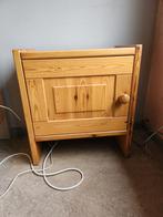 2 nachtkastjes in dennenhout, Huis en Inrichting, Ophalen, Gebruikt, Hout