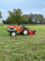 Tractor te HUUR met chauffeur aan schappelijke prijzen, Ophalen of Verzenden