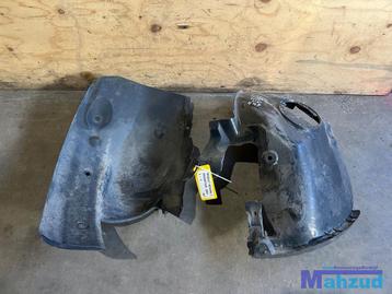 RENAULT MEGANE 2 links voor modderkuip wielkuip 2003-2009 beschikbaar voor biedingen