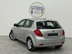 Kia Ceed 1.6 essence 90kw/122cv ***Garantie 12 mois***, Auto's, Kia, Stof, Bedrijf, Handgeschakeld, Radio