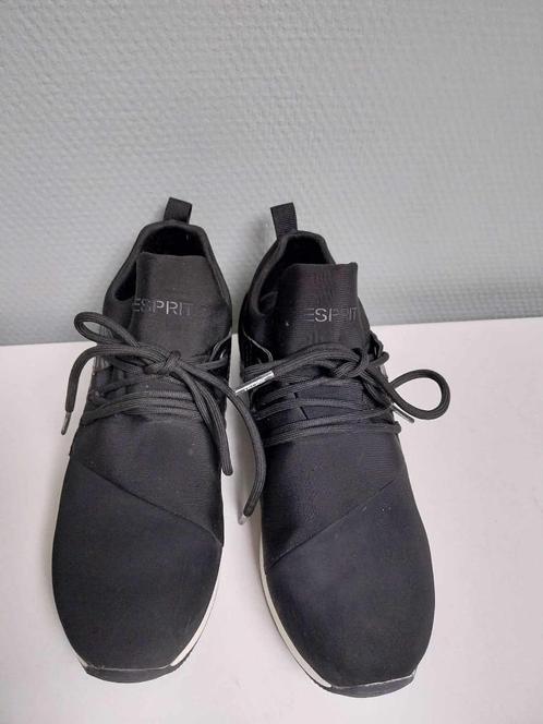 Esprit sneakers zwart/wit maat 37 goede staat, Vêtements | Femmes, Chaussures, Porté, Sneakers et Baskets, Noir, Enlèvement ou Envoi